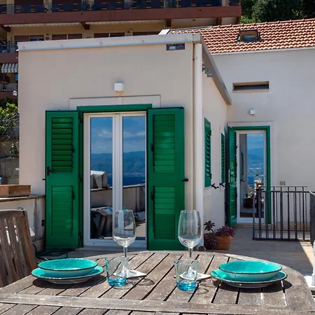 Terrazza Fronte Mare A Paradiso