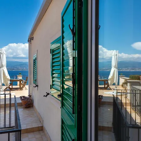 Terrazza Fronte Mare A Paradiso *